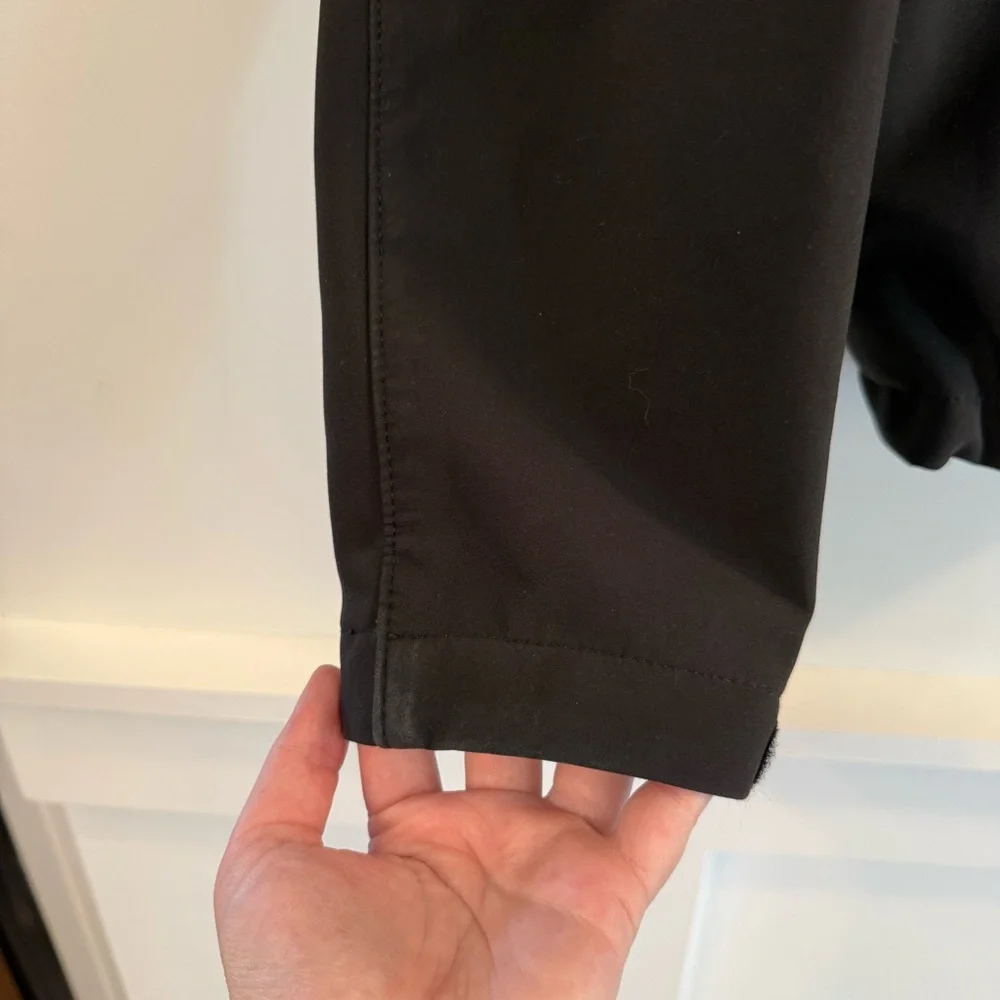 The North Face Men's black Performance Jacket